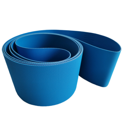 NN150 çekirdek malzemesi ve genişliği 100mm-2200mm olan mavi taşıyıcı kemer lastik şeritleri