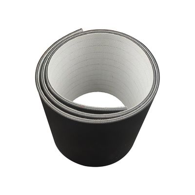 Siyah EP Çelik Kordon Kauçuk Konveyör Bantları CP Modeli Soğuğa Dayanıklı 15mm Yükseklik